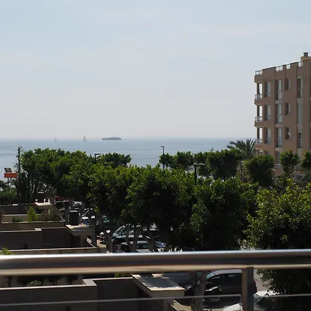 Mediterranea Beach Matutes Noguera פלאייה דן בוסה